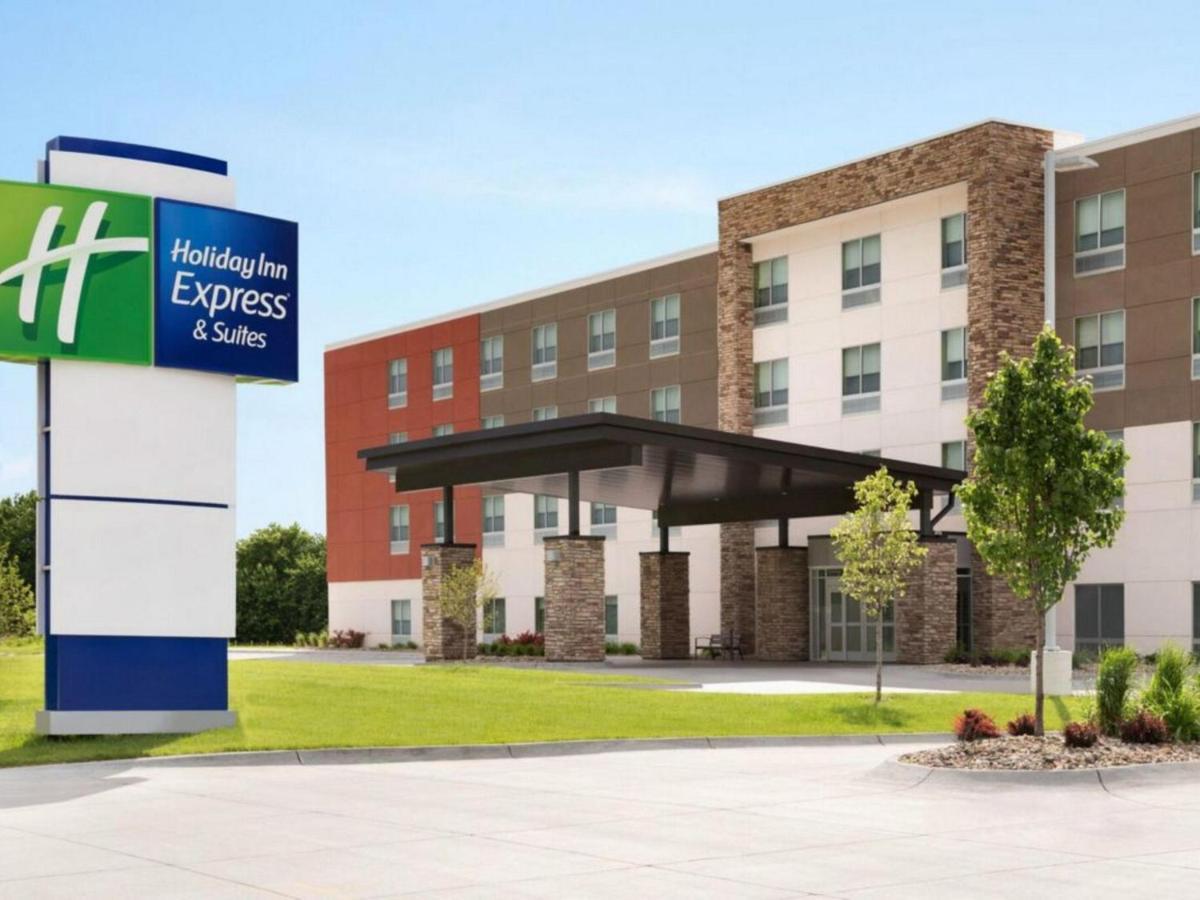 Holiday Inn Express & Suites - Dallas Market Center By Ihg エクステリア 写真
